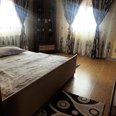 Casa Ghetari Villa Luaran gambar